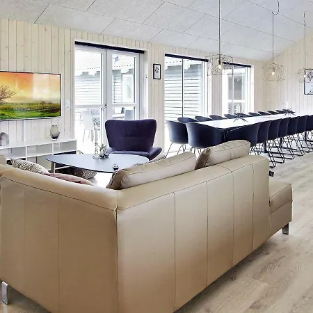 24 Person In Hasselberg 度假居